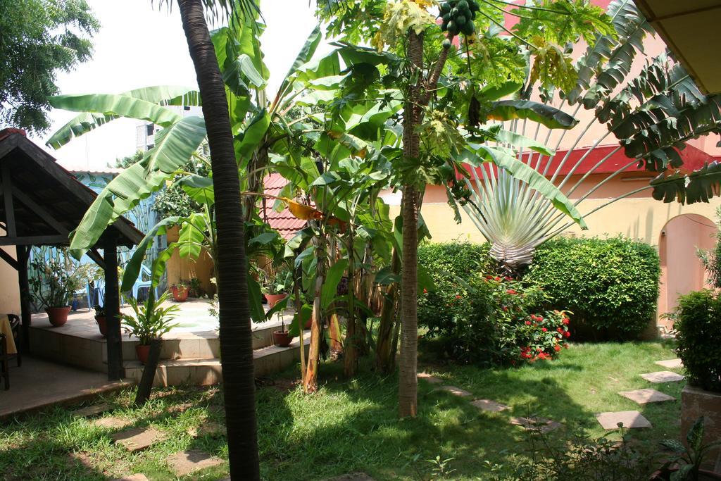 Hotel Aurore Lomé Exterior foto